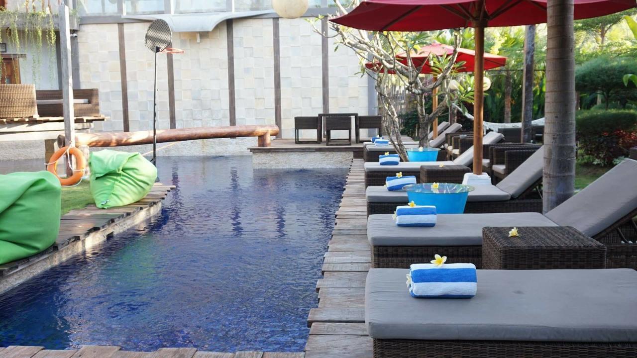 Pipe Dream Villas Resort Kuta  Buitenkant foto