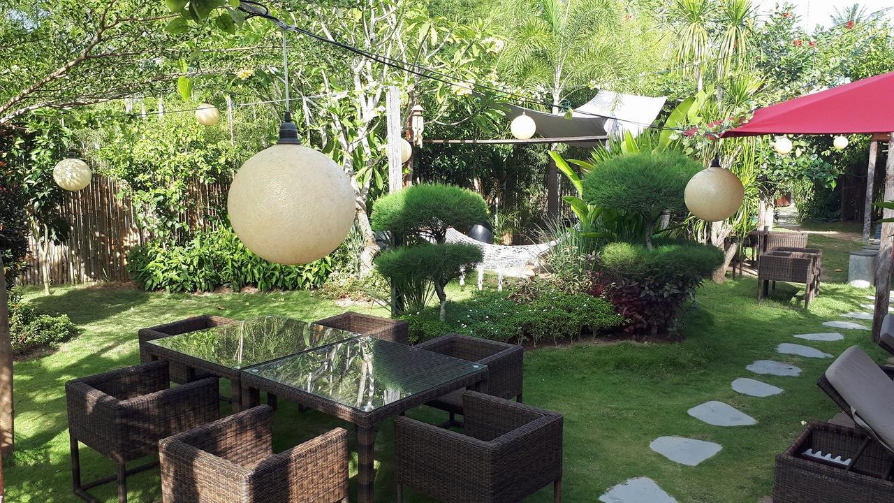 Pipe Dream Villas Resort Kuta  Buitenkant foto