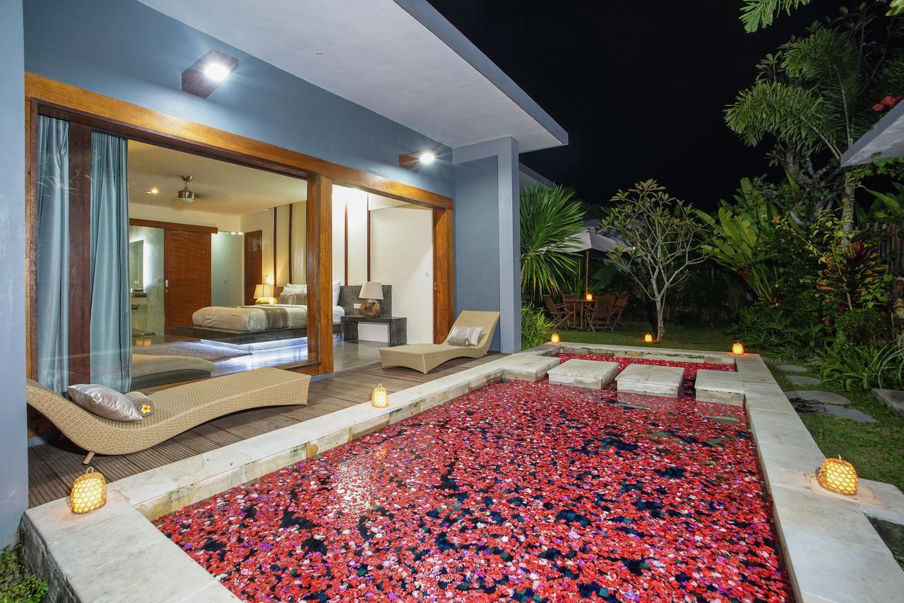 Pipe Dream Villas Resort Kuta  Buitenkant foto