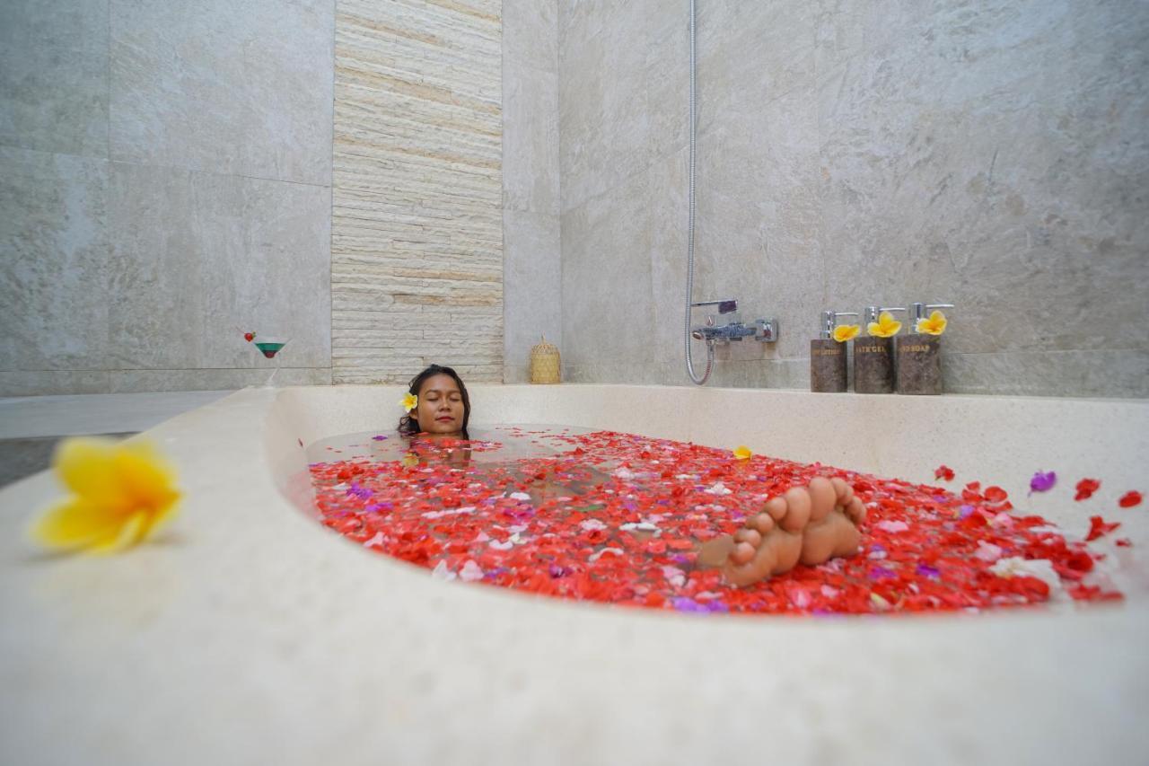 Pipe Dream Villas Resort Kuta  Buitenkant foto