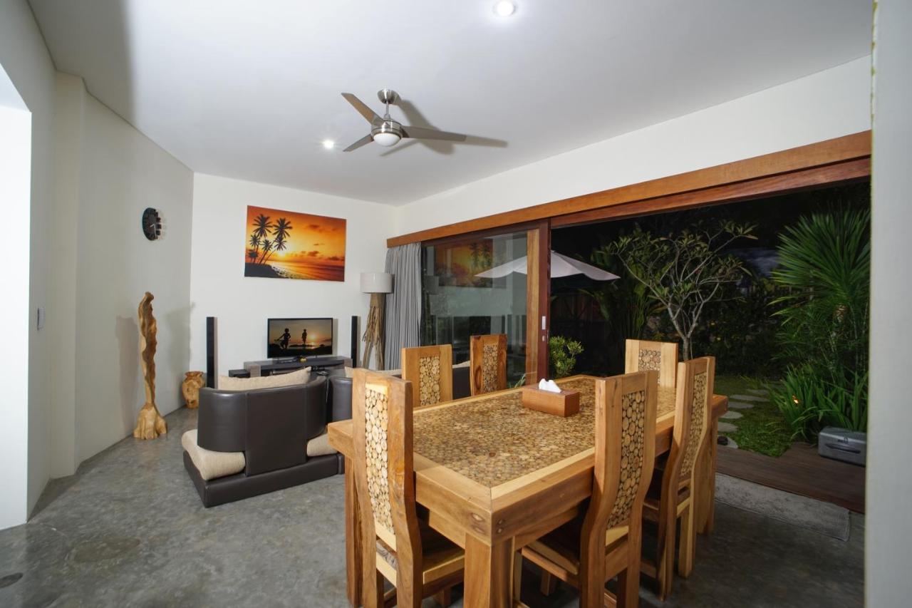 Pipe Dream Villas Resort Kuta  Buitenkant foto